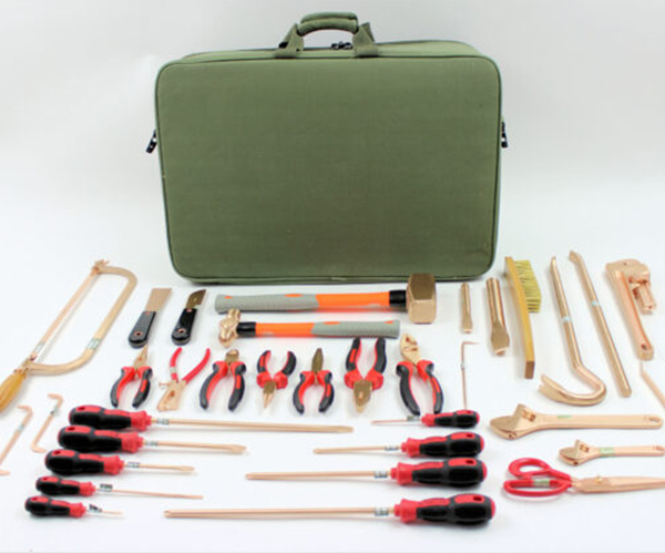 Non Magnetic Tool Kits